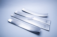 Защитные пластины на пороги в салоне. Мазда 6 (2012-2015). Модель Guardian Atenza.