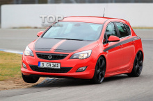 Тюнинг Опель Астра J (5дв.) - Комплект порогов Irmscher.