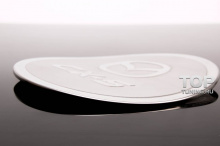 Накладка на лючок бензобака из нержавеющей стали с эмблемой Mazda CX-5. 