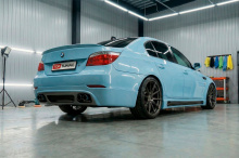 Комплект обвеса Rieger (Ригер) для БМВ 5 серии E60/E61 в стиле M5 Под окраску / Стеклопластик / Требует подгонки