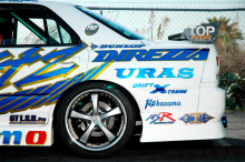 6200 Комплект порогов Uras на Nissan Skyline R34