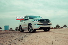 ТЮНИНГ ТОЙОТА ЛЭНД КРУЗЕР 200 (2015+) КОМПЛЕКТ ОБВЕСА EXECUTIVE ПОЛИУРЕТАН / В ЦВЕТ КУЗОВА* / КРЕПЛЕНИЯ В КОМПЛЕКТЕ