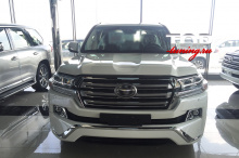 8838 Комплект обвеса Executive на Toyota Land Cruiser 200