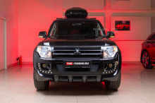 Тюнинг Митсубиси Паджеро 4 - Обвес Larte с ходовыми огнями