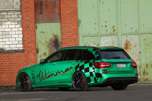 Команда Wimmer закончили свой проект комлектом 20-дюймовых колес BBS. Стоимость этого конкретного преобразования? Всего 500 евро из 30 тысяч.