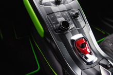 Даже названия, которые им дают, звучат супер круто! Как заметили в ателье Vilner: даже что-то вроде «четырехколесного транспортного средства» звучит невероятно – «Quattroporte».