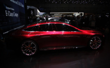Когда этот GT выйдет на рынок, его конкурентами станут Audi RS7 следующего поколения и предстоящий BMW 8-серии Gran Coupe.