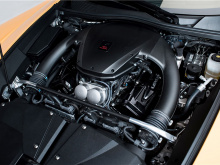 Спортивная подвеска, цепкие шины и специальные диски дополнительно отличают Nurburgring Edition.