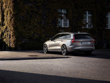 Volvo также представит линейку 40 Series с новыми V40 и S40.