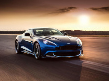 Технические детали еще не выпущены, но считается, что DBS Superleggera получит 5,2-литровый твин-турбо двигатель V12 с более чем 700 л.с.