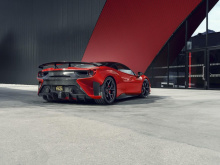 Наряду с обычными 21-дюймовыми колесами эти дополнения сбросили 42 кг от веса стандартного суперкара. Тем не менее есть и обратная сторона. Доступность суперкара крайне ограничена: только 20 Ferrari 488 GTB будут оснащены пакетом FPlus Corsa, цена ко