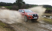 Hilux отмечает свой 50-летний юбилей, и команда Toyota решила отпраздновать это событие выпуском двух новых версий легендарного пикапа.