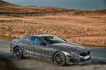Маркус Флаш, менеджер проекта BMW 8 Series, сказал: «То, что всегда впечатляет, когда вы тестируете новый BMW 8 Series Coupe, является его адаптируемостью. Независимо от того, выражает ли водитель свои пожелания в отношении комфорта и спортивности с 