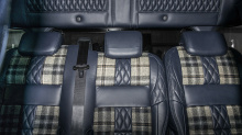 Land Rover Defender остается любимым автомобилем для тюнинга в Kahn Design Studio.