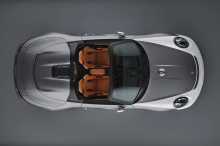 За основу корпуса концепт-кара был взят 911 Carrera 4 Cabriolet. Кузов получил новые крылья, багажник и капот из карбона, армированного полимерным композиционным материалом. Лакокрасочное покрытие представляет собой смесь традиционного цвета GT Silve