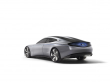 В период с 27 по 29 июля на фестивале будут представлены самые современные автомобили с точки зрения трансмиссии, дизайна и новх функций. И это лучшее место для команды Hyundai представить свой футуристический Le Fill Rogue. Итак, давайте посмотрим, 