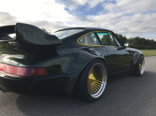 Одним из основных проектов Wagenbauantsalt является усовершенствованный Porsche 911 Turbo 1993.
