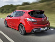 Mazda отказалась от Mazdaspeed3 с хэтчбеком уходящего поколения. Но как насчет того, что все-таки появилась новая Mazda3? Появится ли горячая версия хэтчбека (за вычетом тяжелого крутящего момента последней)? Очевидно нет. Недавно назначенный глобаль