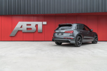 Немецкий тюнер ABT Sportsline на протяжении многих лет настраивал многие модели Audi и Volkswagen, и теперь он оснастил 2018 Audi Q5 пакетом спортивного стиля и повышением мощности. Компактный внедорожник премиум-класса получил задний диффузор с соот
