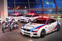 Между тем BMW превратил многие другие в автомобили безопасности MotoGP - в том числе купе Z4 M, купе 1 серии M, а также нынешние M2, M4 и M6 Gran Coupe. Также есть и другие, такие как медицинский автомобиль X5 M и пара мотоциклов безопасности S 1000 