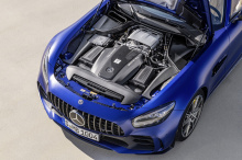 Mercedes-AMG сочетает в себе передовые технологии автоспорта со свободой вождения на открытом воздухе. Как?