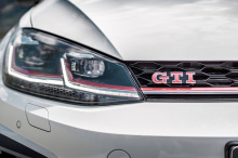 Динамика Volkswagen Golf GTI TCR также улучшена благодаря набору пружин подвески ABT и комплекту подвески ABT с регулируемой высотой. Также могут быть установлены стабилизаторы поперечной устойчивости ABT.