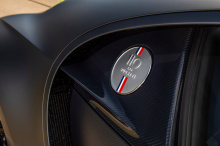 Рассматриваемая модель была спортивной версией «110 ans Bugatti», одним из 20 экземпляров.