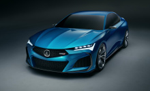Концепт получает светодиодные фары и фонари, напоминающие NSX. На передний сплиттер, передние вентиляционные отверстия, пороги, колеса, задний спойлер и задний диффузор нанесены элементы из карбона. Цвет кузова называется «Double Apex Blue Pearl».