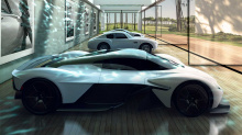 Галереи и логовища Aston Martin - причудливые гаражи для одного процента