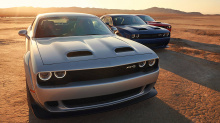 Босс Dodge Design заявляет, что сохранит ретро внешность Charger и Challenger