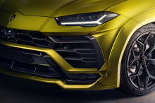 Комплект расширения кузова от Novitec для Lamborghini Urus состоит из 14 деталей. Компоненты построены из материала PUR-Rim. Они включают накладки на крылья на передней и задней оси, которые добавляют десять сантиметров к ширине Urus спереди и двенад