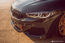 Тюнинг-компания Streckenn представила новый комплект деталей из карбона для BMW 8 серии.