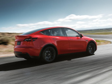 Tesla Cybertruck во всех новостях с момента своего дебюта в конце прошлого месяца, но еще один новый автомобиль от калифорнийского автопроизводителя должен начать производство. 
