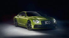 И точно так же, как Continental GT, который побил рекорд Pikes Peak ранее в этом году, новая модель оснащена самым совершенным в мире 12-цилиндровым бензиновым двигателем в Bentley W12 с двойным турбонаддувом. Это позволяет автомобилю генерировать в 