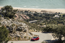 Новый SEAT Leon отправился в путь вокруг Барселоны за некоторое время до официального прибытия к дилерам.