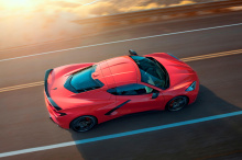 Совершенно новый 2020 Chevrolet Corvette - замечательный скачок вперед в производительности Corvette, с центрально расположенным двигателем V8 мощностью более 490 лошадиных сил, с автоматической коробкой передач с двойным сцеплением с восемью скорост
