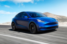 Официально Tesla утверждает, что Model Y будет разгоняться до сотни за 3,5 секунды.