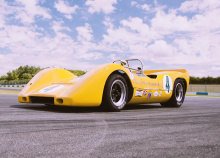 Этот автомобиль не только выиграл в сезоне 1967 года, но и выиграл пять побед подряд в чемпионате Can-Am. Чтобы отдать дань уважения M6A, Elva выполнен в оттенке Anniversary Orange в сочетании с тонкой полоской Dove Grey по бокам. Это также получил н