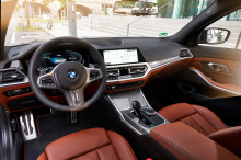 BMW с гордостью анонсировал последние дополнения к модельному ряду 3-й серии - гибридный модуль 330e и седан xDrive 330e.