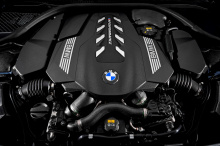 Самая большая и самая дорогая модель купе BMW, 8-я серия, с момента ее выпуска подверглась критике за то, что не была достаточно особенной. Не то чтобы какой-то один аспект 8-й серии был плохим; просто многие считают, что высококачественное купе долж