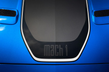 В любом случае, нынешний Mach шестого поколения быстро приближается к концу своего производственного цикла. Седьмое поколение под кодовым названием S650 должно появиться в 2022 году. Ожидается, что следующий Mustang предложит гибридную трансмиссию, н