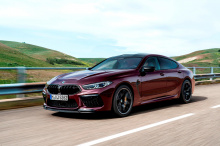 Porsche Taycan против BMW M8 Gran Coupe