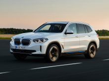BMW iX3 выигрывает от прогресса в основных электрических системах BMW. Его мощность увеличивается на 30 процентов по сравнению с существующими полностью электрическими транспортными средствами BMW Group. Рабочий диапазон, вес, требования к месту уста