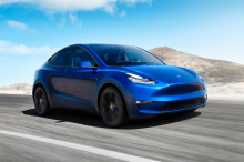 Новая и пока безымянная Tesla начального уровня, по словам Маска, будет способна полностью самостоятельно управлять автомобилем, что весьма впечатляет, учитывая, что различные датчики и другое необходимое оборудование и программное обеспечение не сов