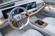Под предыдущим руководством компания упустила лидерство, полученное с BMW i3 и, в меньшей степени, с теперь снятым с производства i8. Но это все в прошлом, а будущее - за грядущим BMW i4.