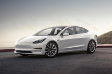 Этот вариант больше не используется, поскольку, как сообщается, Tesla проинформировала свой отдел продаж, что больше не может принимать новые заказы на эту модель.
