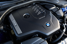 BMW также объявил о дополнительных планах производства на будущее, таких как полностью электрические седаны 5 и 7 серий, которые позже будут производиться в Дингольфинге, Германия. Этот завод удвоит штат до 2 000 человек, чтобы справиться с возросшей