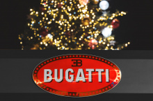 «Бренд Bugatti зародился здесь, в Мольсхейме, городе, в котором Этторе Бугатти основал свой бренд и начал производить свои автомобили более 110 лет назад. Таким образом, Мольсайм стал колыбелью нашего успеха - успеха, который продолжается и по сей де