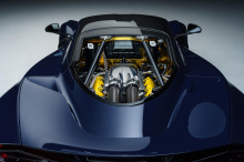 Будет выпущено всего 24 ультраэксклюзивных версии Hennessey Venom F5, каждая из которых будет уникальна для своего владельца. Сердцем автомобиля является 6,6-литровый двигатель V8 с двойным турбонаддувом, произведенный компанией Hennessey, который ра