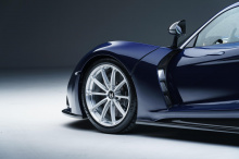 Цель Venom F5 - превысить 500 км/ч на подтвержденной скорости с двусторонним движением на серийном автомобиле, что фактически побьет рекорд Bugatti Chiron. В тесте скорости примут участие независимые свидетели, гости СМИ и клиенты F5. Видеозаписи тес